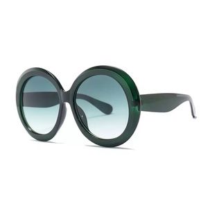 Fashionable Vintage Oversized Sunglasses